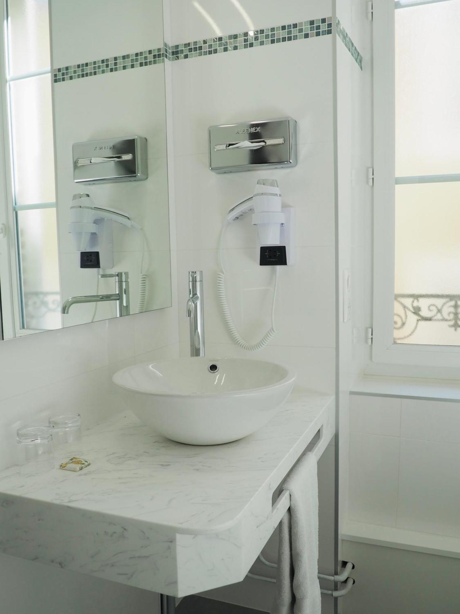 Logis Hotel Royal Saint-Mart رويات المظهر الخارجي الصورة