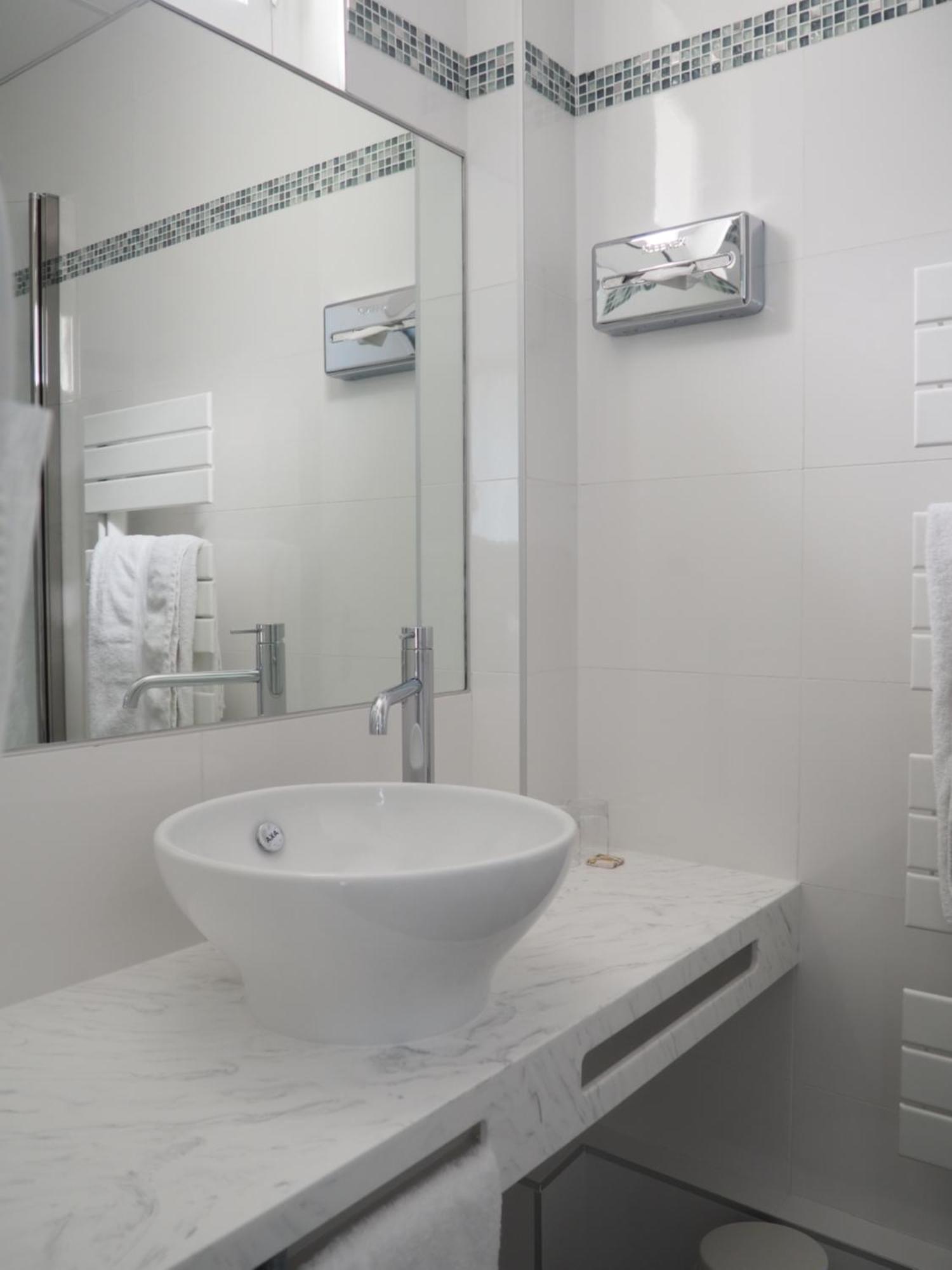 Logis Hotel Royal Saint-Mart رويات المظهر الخارجي الصورة