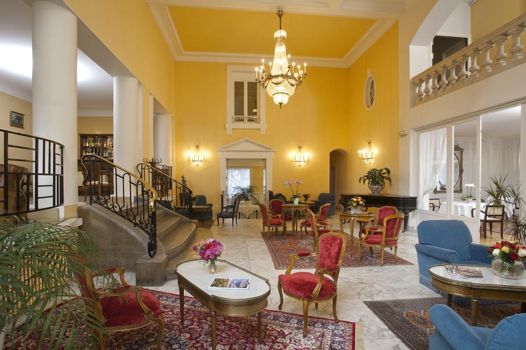 Logis Hotel Royal Saint-Mart رويات المظهر الخارجي الصورة